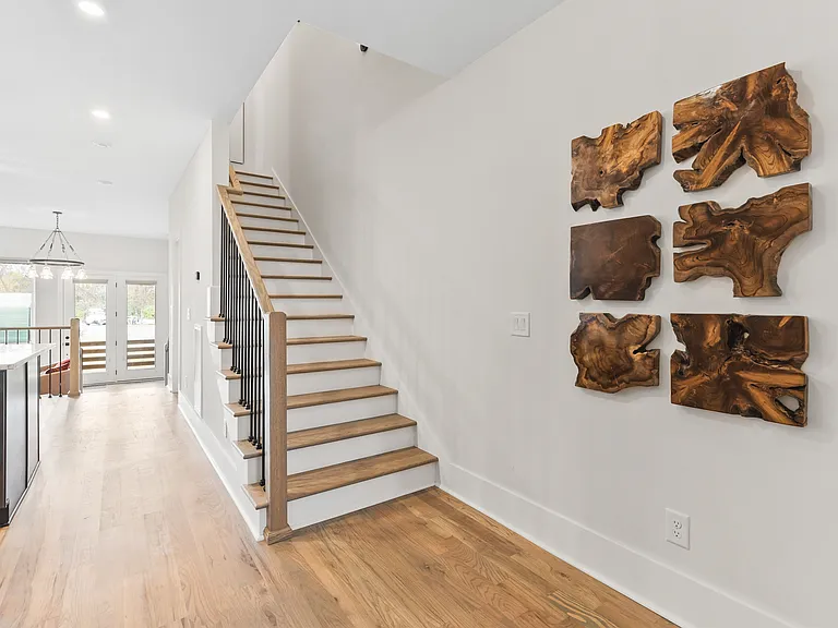519B Weakley Ave — Photo 19