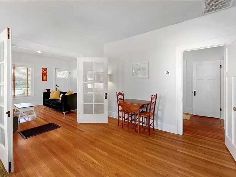 1604 S Main St — Photo 25