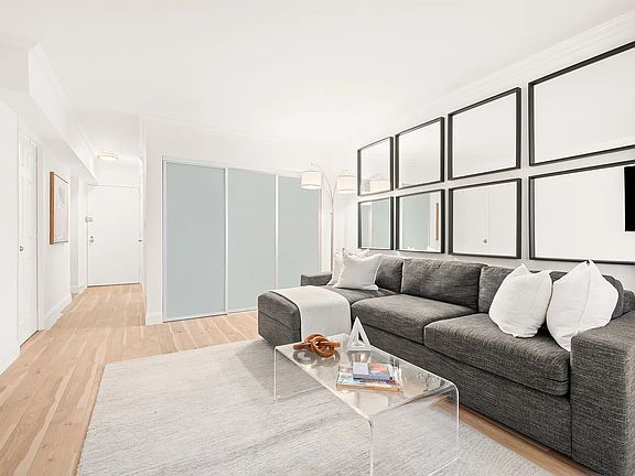 5th image of 330 E 38th St APT 23G