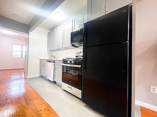 2nd image of 65 Lewis Ave #4