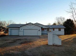 606 N Osage St, Oxford, KS 67119