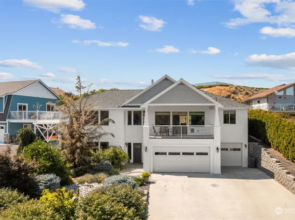 2957 Riviera Boulevard, Malaga, WA 98828