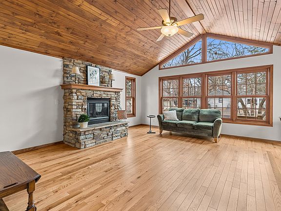 2nd image of 3100 Noble Ave N