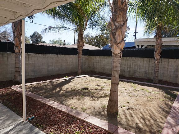 3rd image of 12651 Norris Ave