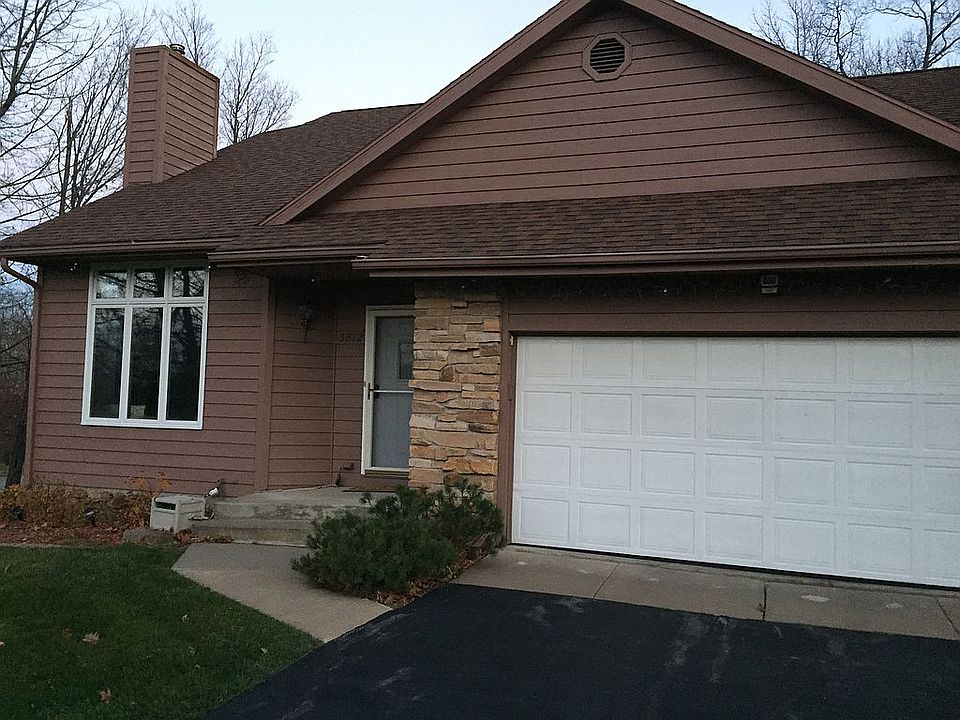 1st image of 226456 Kingbird Ave