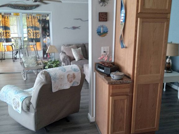 3rd image of 1925 Brookfield Ln #616