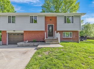 4240 Turner Valley Rd, Irwin, PA 15642