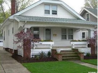 19367 Dorothy Ave, Rocky River, OH 44116