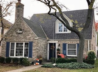 5761 N Kent Ave, Whitefish Bay, WI 53217