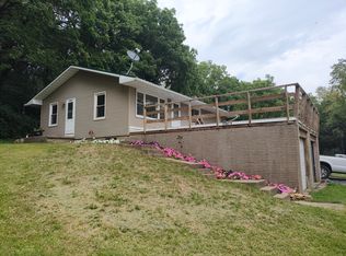 15487B Blue Mountain Rd, Mount Carroll, IL 61053