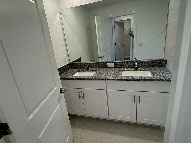 8299 Crescent Oaks Dr — Photo 12