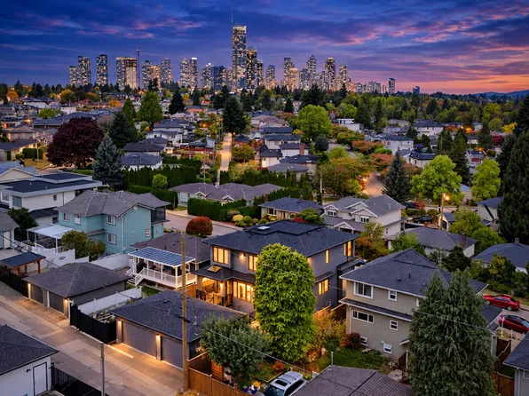 6376 Burns St, Burnaby, BC V5E 1T2