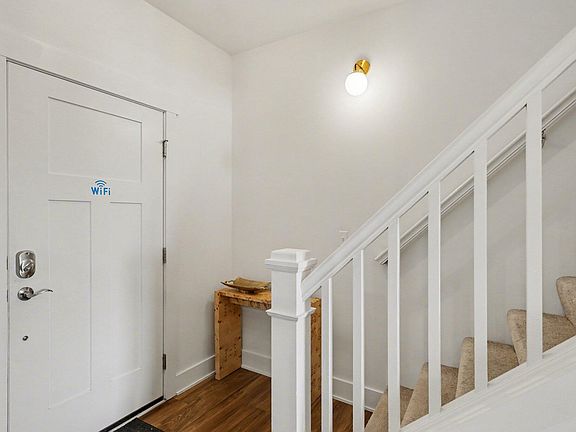 4th image of 8850 Island Lake Rd