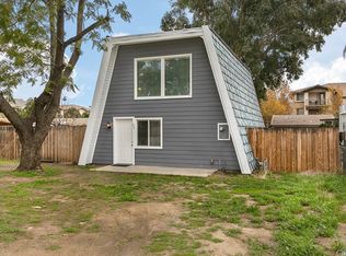 82 Elm St, Lake Elsinore, CA 92530