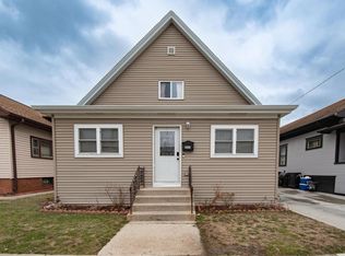 931 Arthur Ave, Racine, WI 53405