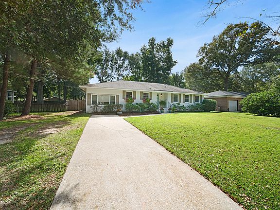 2nd image of 1807 Biltmore Dr