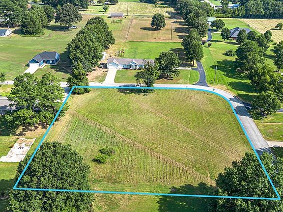 2nd image of 3117 Waymon Rd