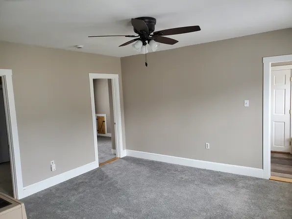 710 Main St APT 2, Somerset, MA 02726