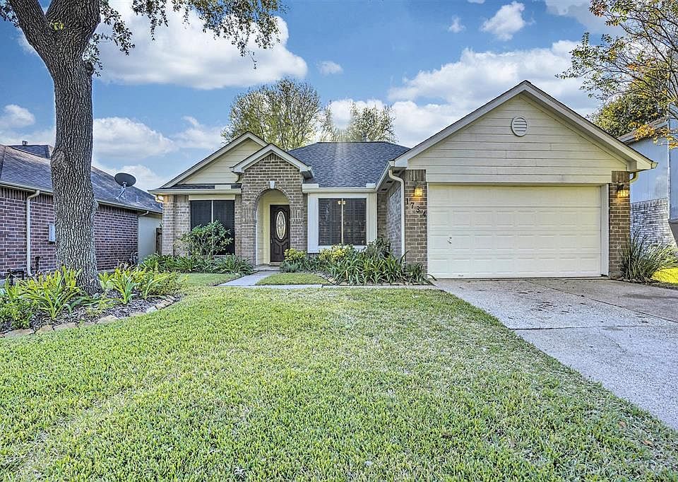 1st image of 1734 Kemah Oaks Dr