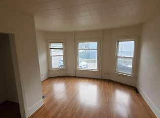 6042 24th Ave, Kenosha, WI 53143