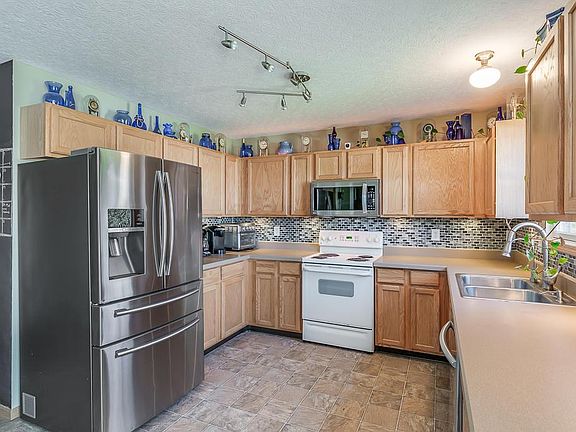 5th image of 59 Gala Ave SW
