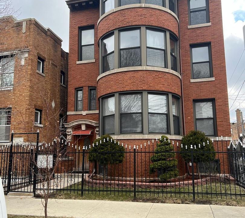1st image of 6245 S Sacramento Ave #3