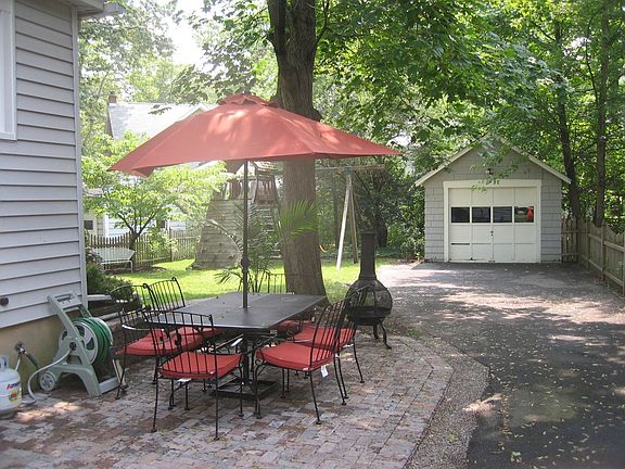 New paver patio