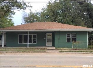 808 W Willow St, Carbondale, IL 62901