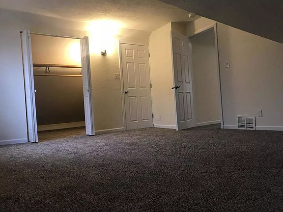 5th image of 14243 Calumet Ave