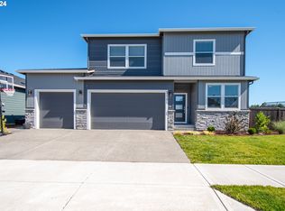 8716 N 5th St, Ridgefield, WA 98642