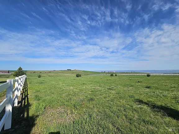 2nd image of 35122 Powell Rd