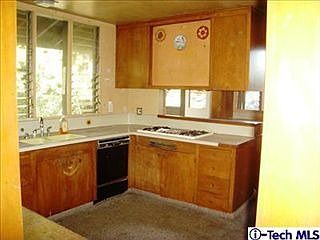 4th image of 217 Carolwood Dr