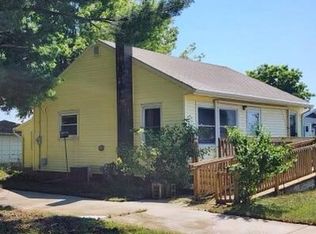 1208 W John Beers Rd, Stevensville, MI 49127