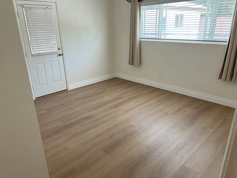 3962 Mount Vernon Ave — Photo 11