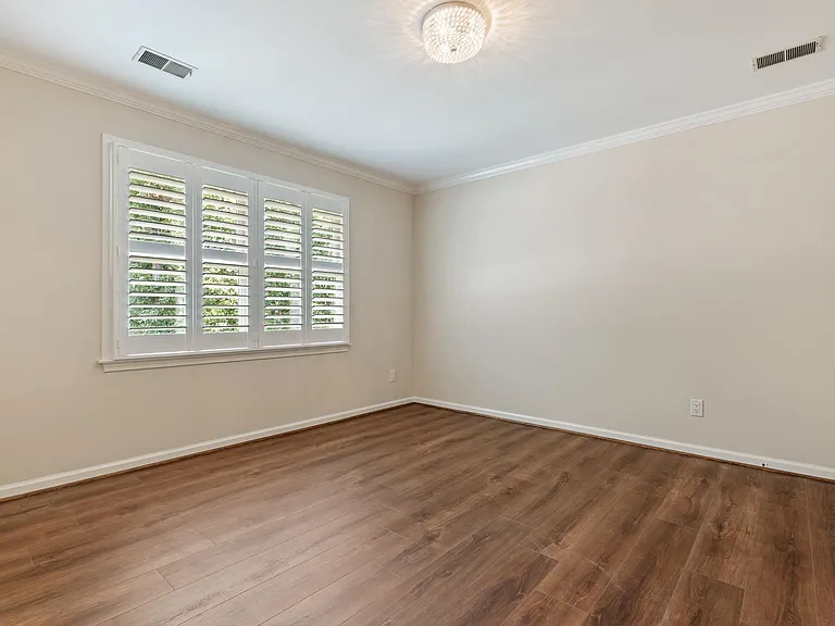 5249 Meadow Garden Ln — Photo 21