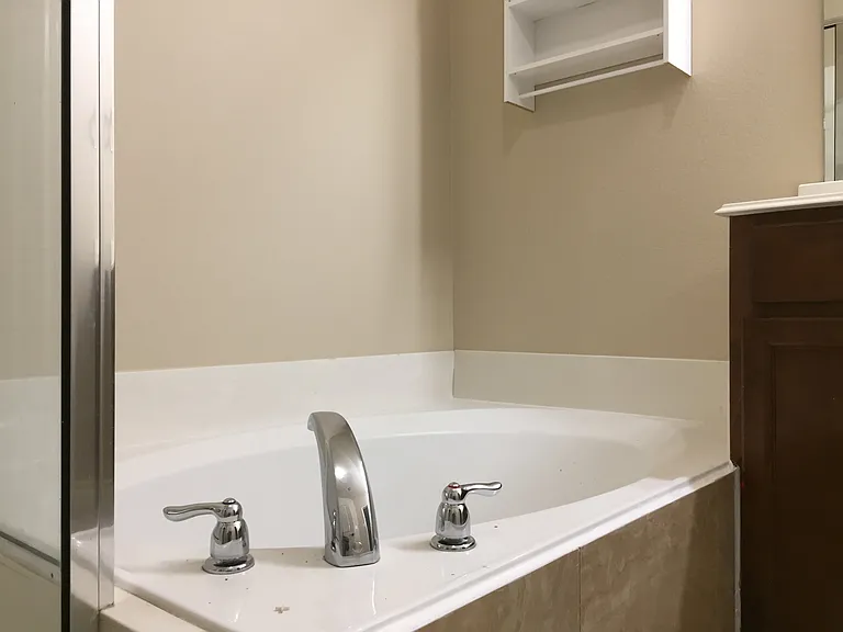 3600 White Summit Ln — Photo 5