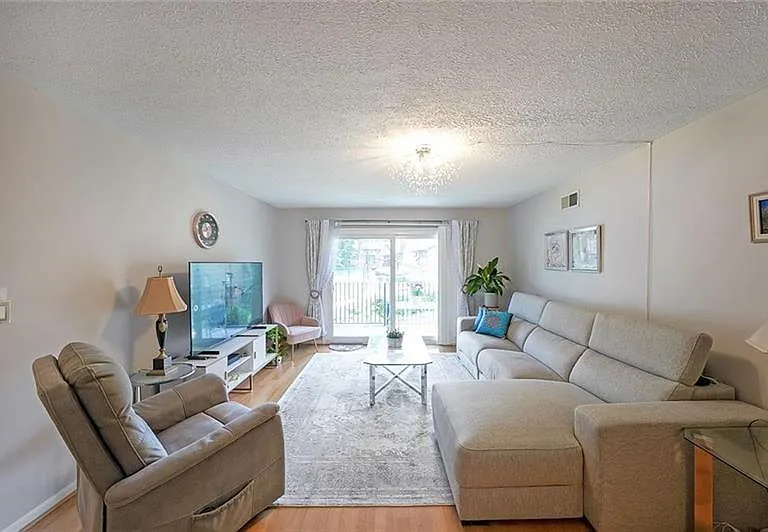 6851 Roswell Rd #O3 — Photo 8