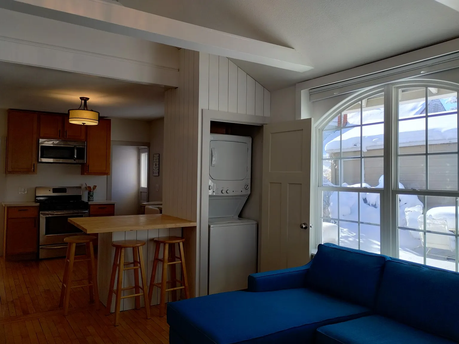 2 bed, 726 sqft, $1,600 — Photo 3