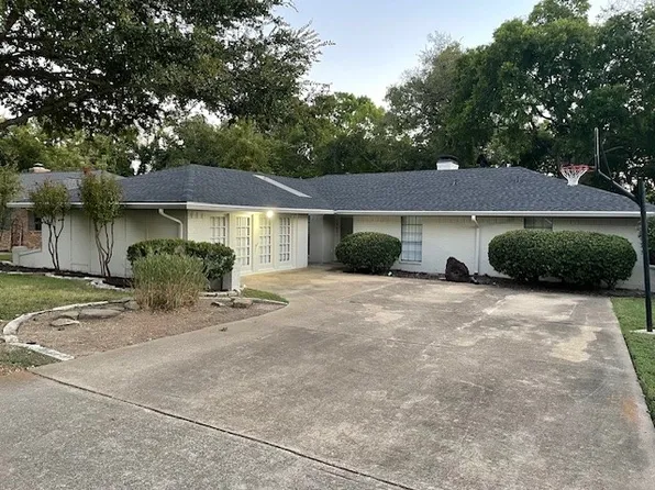 1942 S Lakeshore Dr, Rockwall, TX 75087