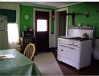 2nd image of 16 Derusha Ln