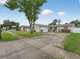 8276 91st St, Seminole, FL 33777