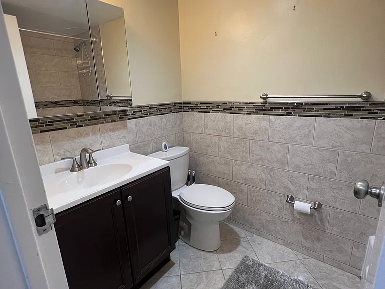 2030 F St NW #605 — Photo 30