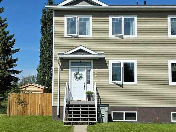 2nd image of 900 SW 1a Ave SE