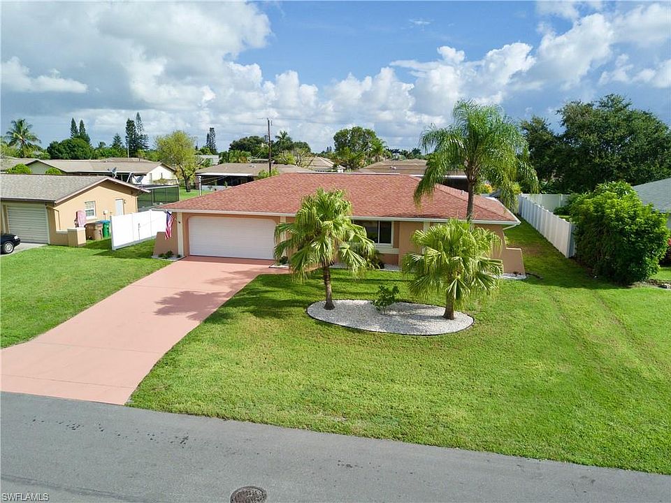 1st image of 1401 SE 23rd St