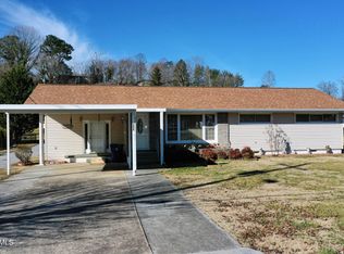 505 Riverside Dr, Clinton, TN 37716