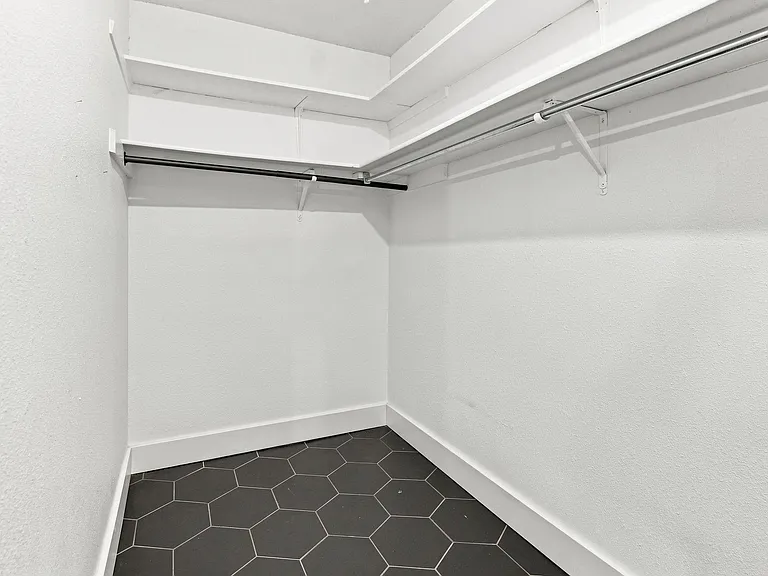 12713 Rhea Ct — Photo 29