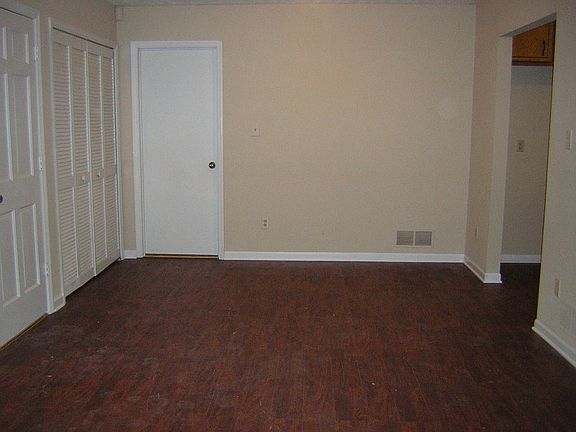 http://www.propertyboss.net/CustomerImages/EXCALIBR_92531/media/Properties/7277%20Caribou%20Trail%20(DOM)/zsmall_3.jpg