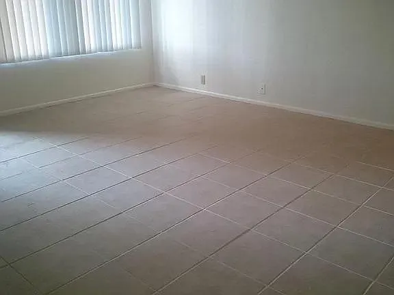 2 bed, 850 sqft, $1,150 — Photo 3