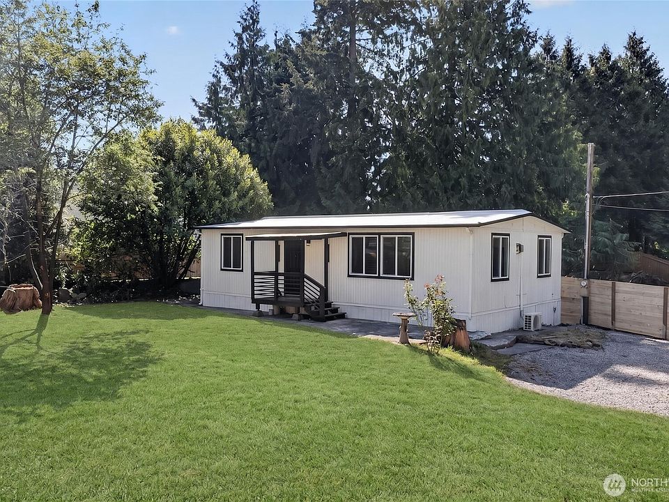 1st image of 9506 204th Avenue E