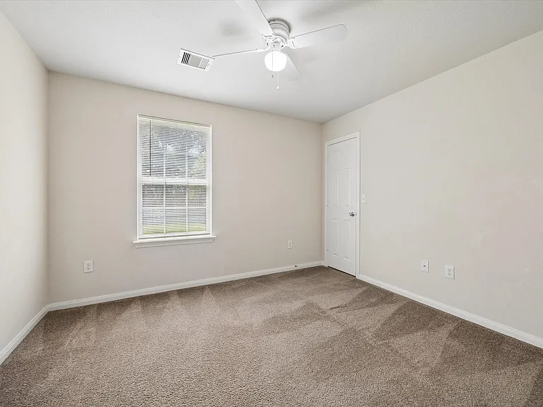 118 Tower Dr — Photo 12
